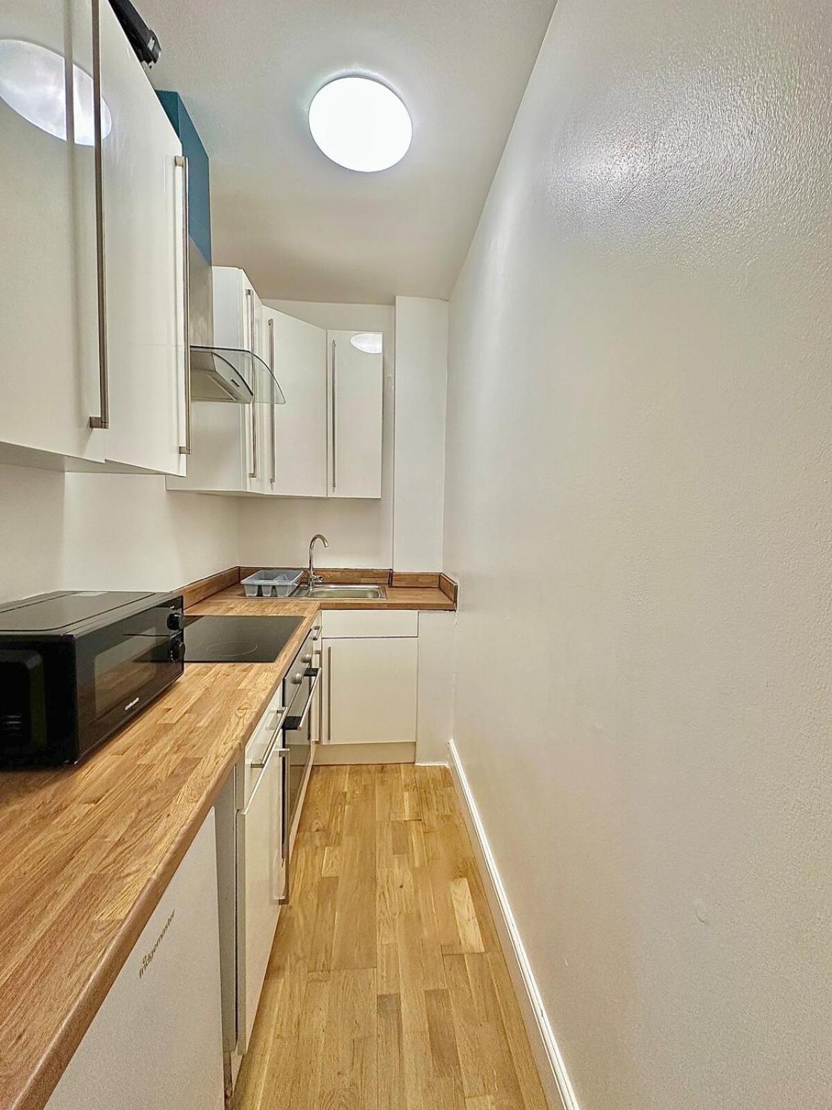 Bright Flat In Maida Hill * Лондон